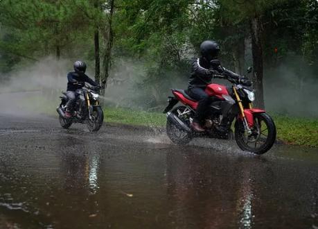 Musim Hujan Sudah Tiba, Yuk Rutin Cek 5 Komponen Sepeda Motor Mu