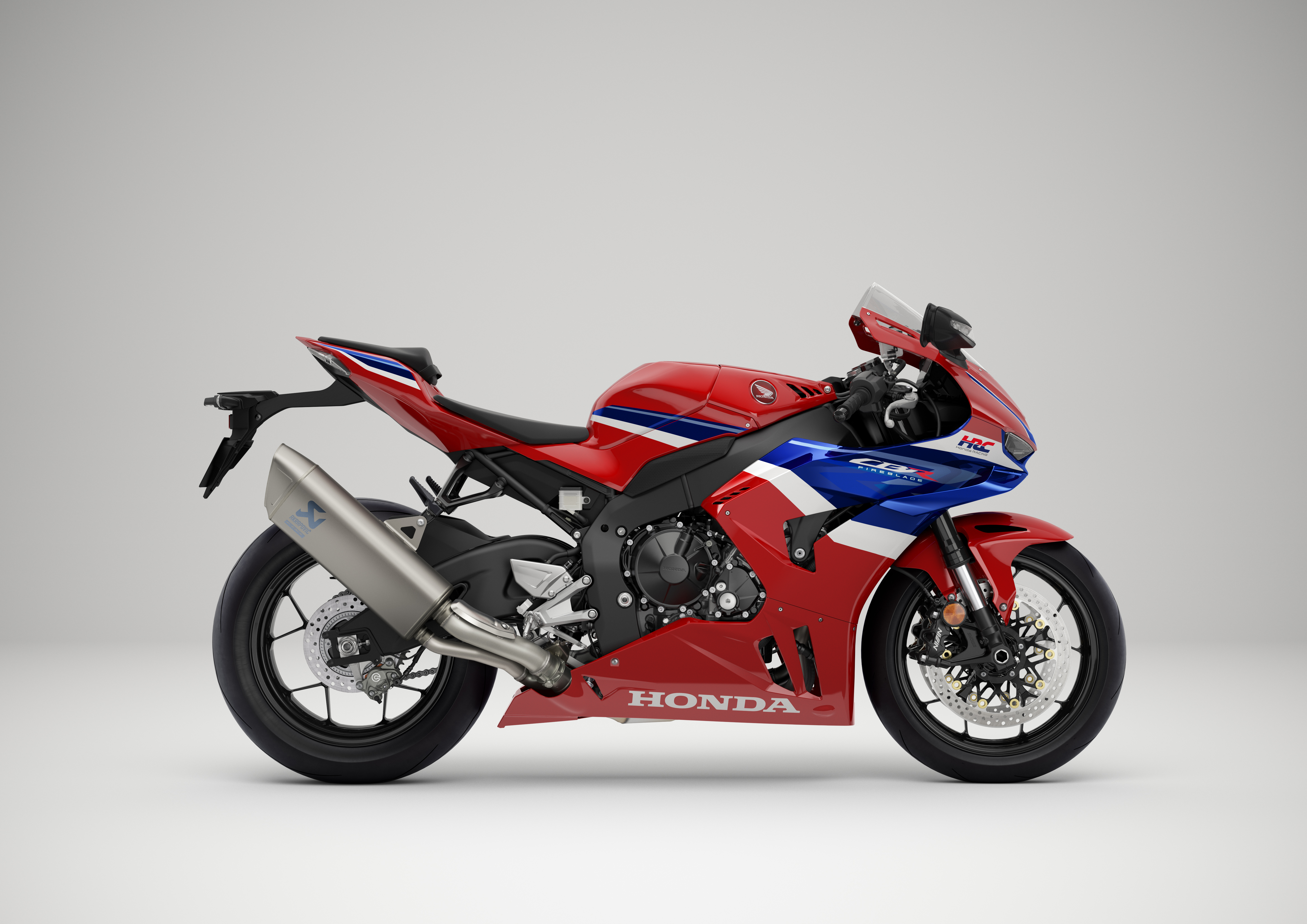 Hadirkan Sensasi MotoGP, AHM Luncurkan Motor Supersport CBR1000RR-R  Fireblade Terbaru