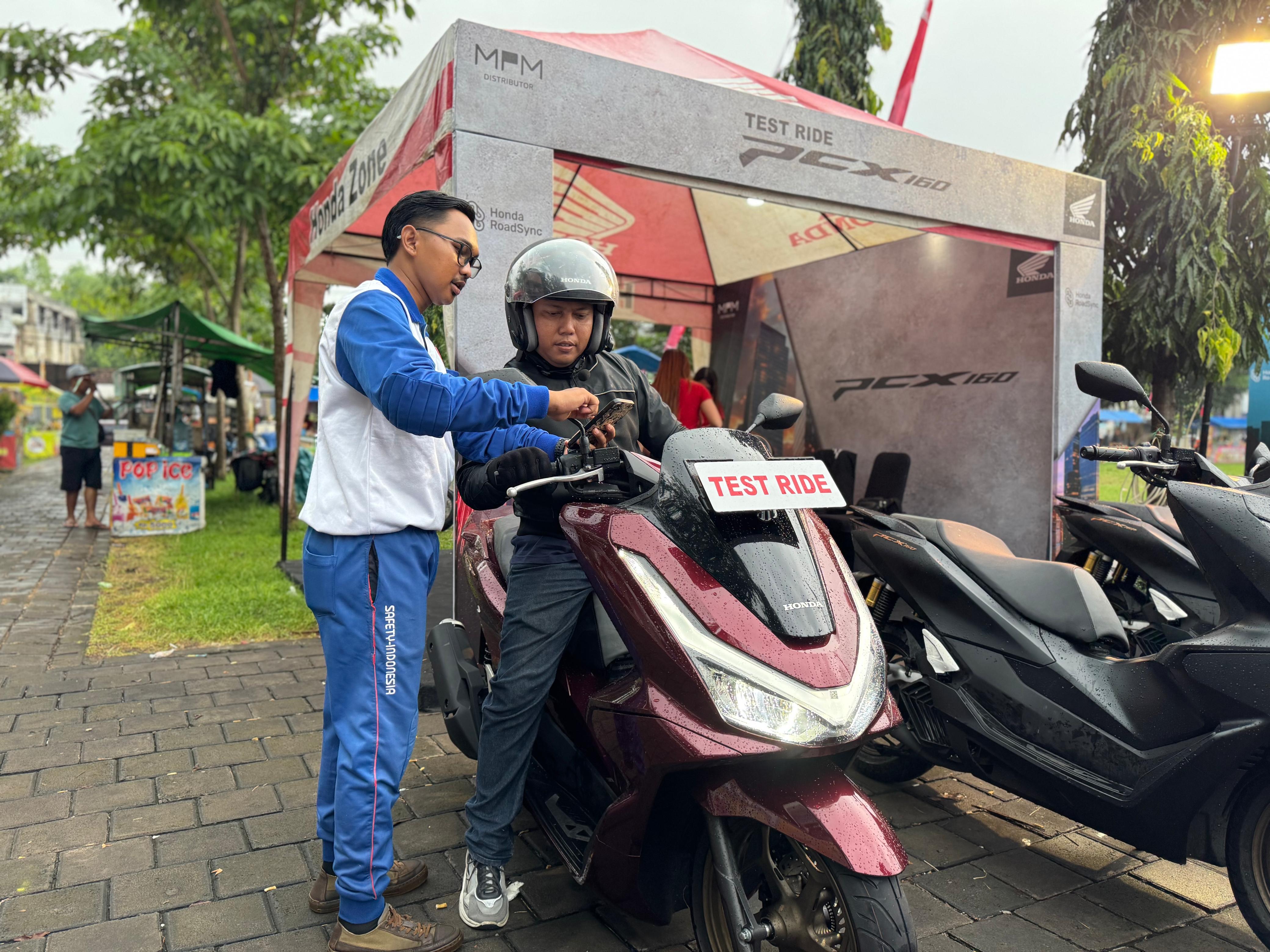 Tak Kalah dari Blitar dan Banyuwangi, Launching New Honda PCX160 Serentak diadakan di 4 Kota. 